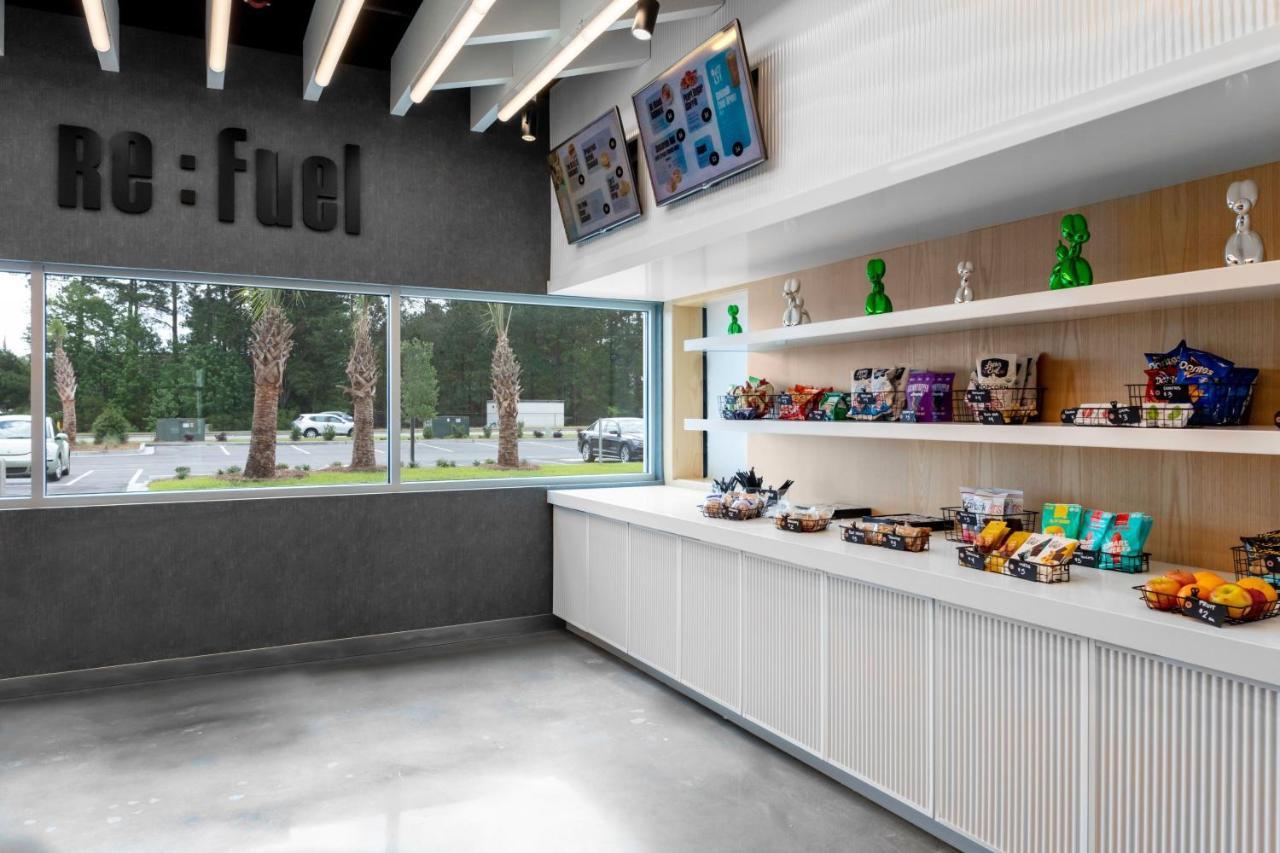 Hotel Aloft Airport 3*