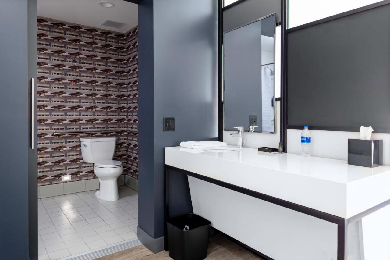 Aloft Airport 3* Savannah