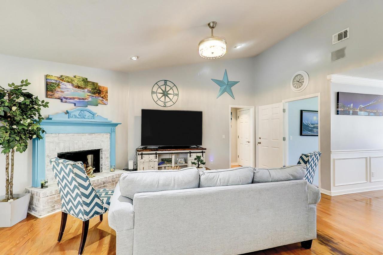 Island Oasis Entire House