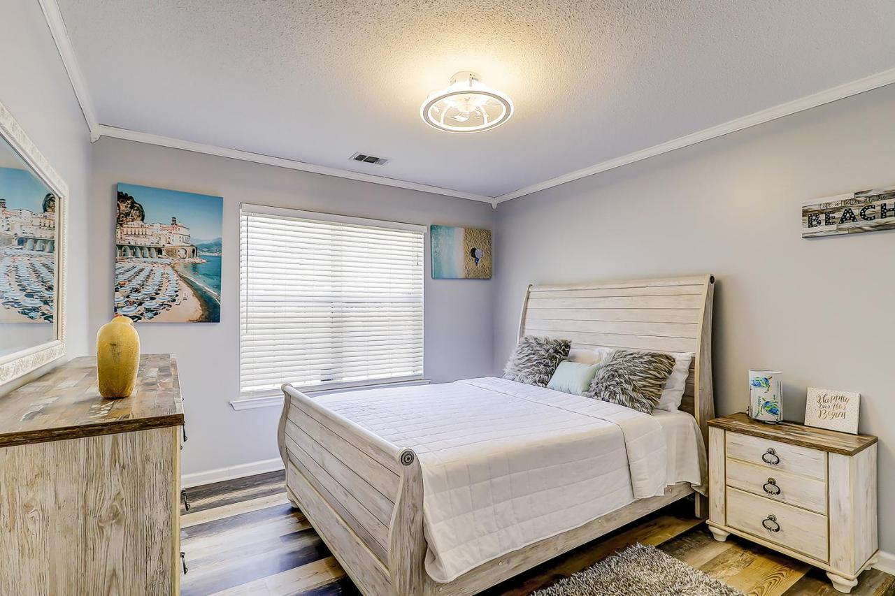 Apartment Island Oasis Unit B
