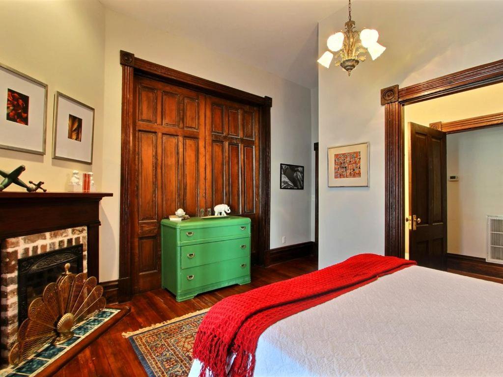 Holiday home Big Blue House - Near Forsyth Park - Lower Unit