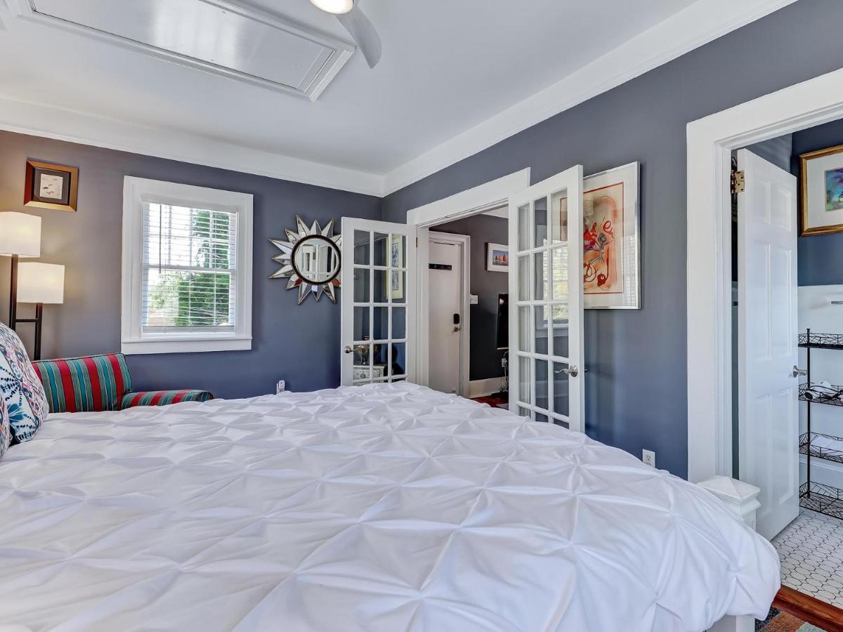 Drayton Place Carriage Unit 2 Apartment Savannah