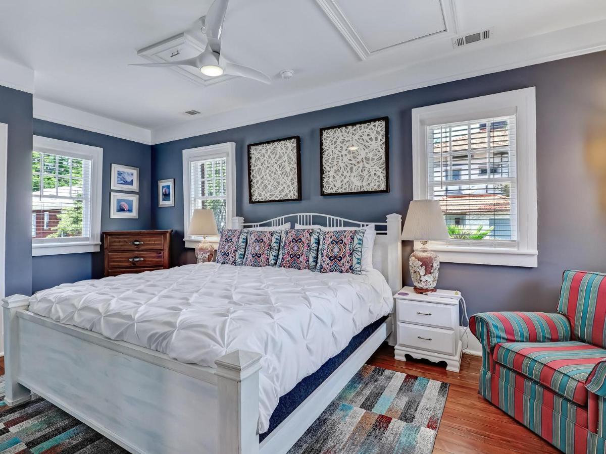 Drayton Place Carriage Unit 2 Apartment *