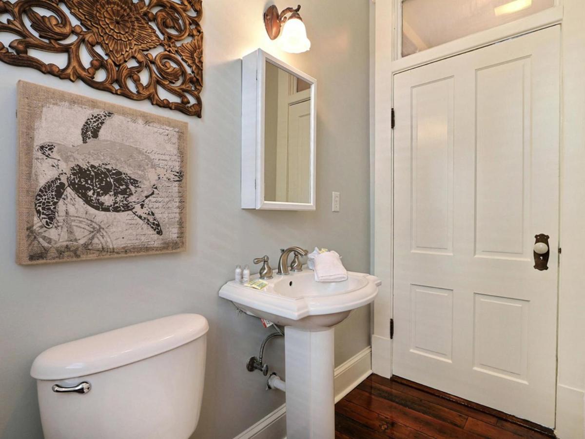 Lafayette Row Unit 2 * Savannah