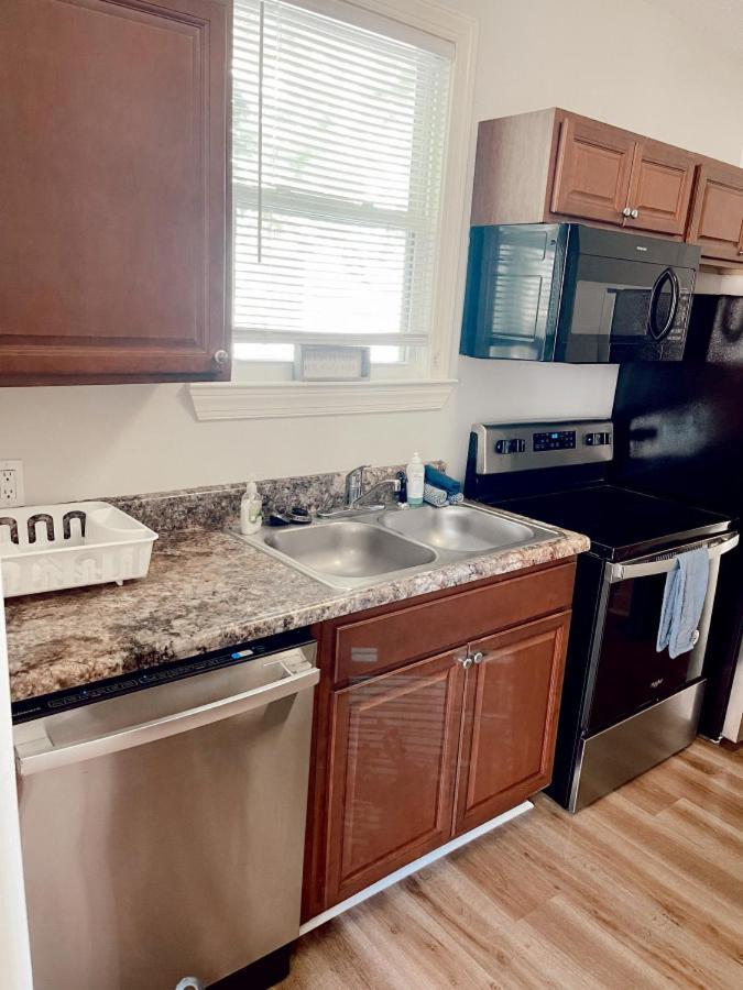 Southern Charm At Its Near South Historic District