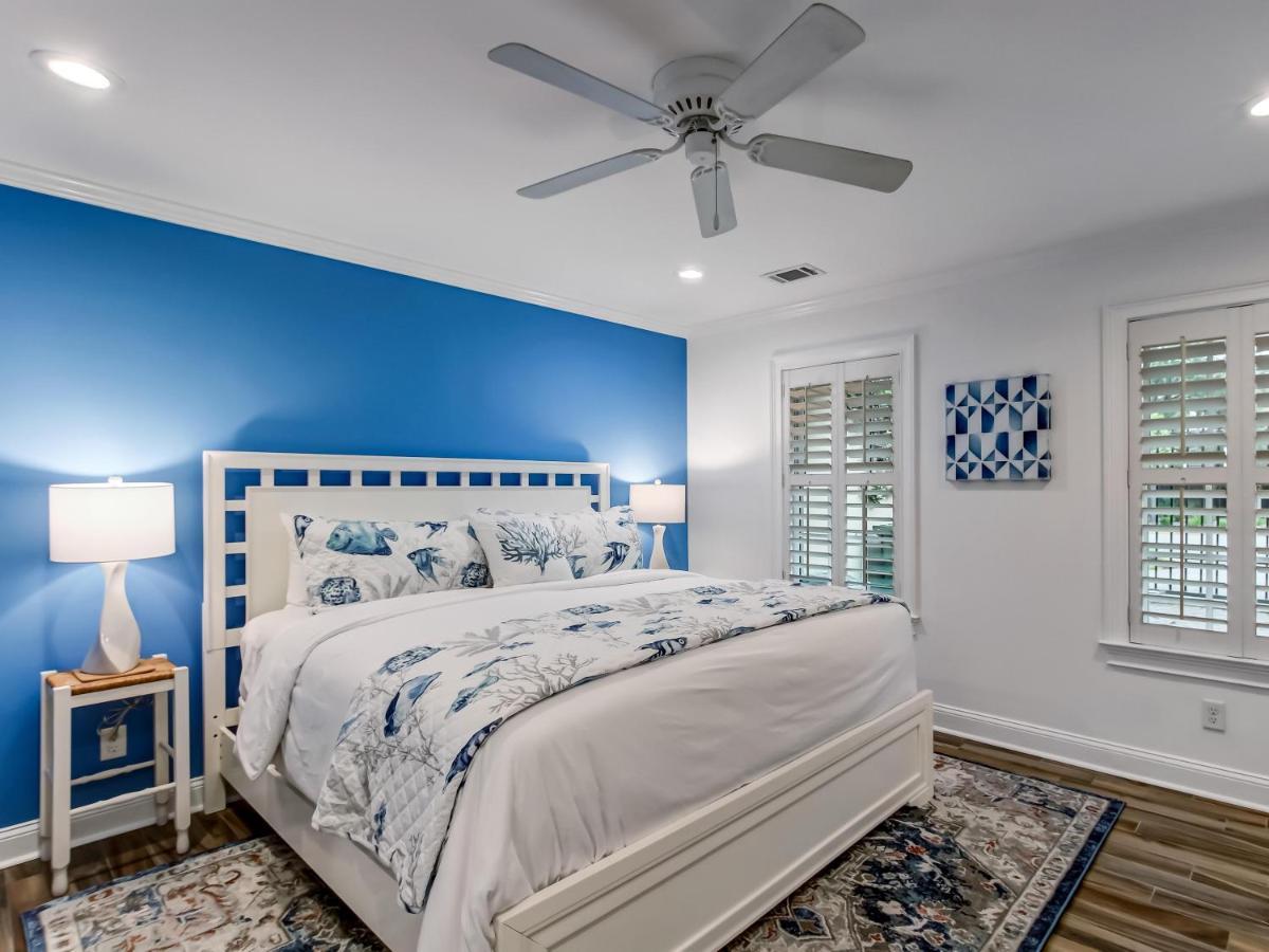 Apartment Crawford Coastal