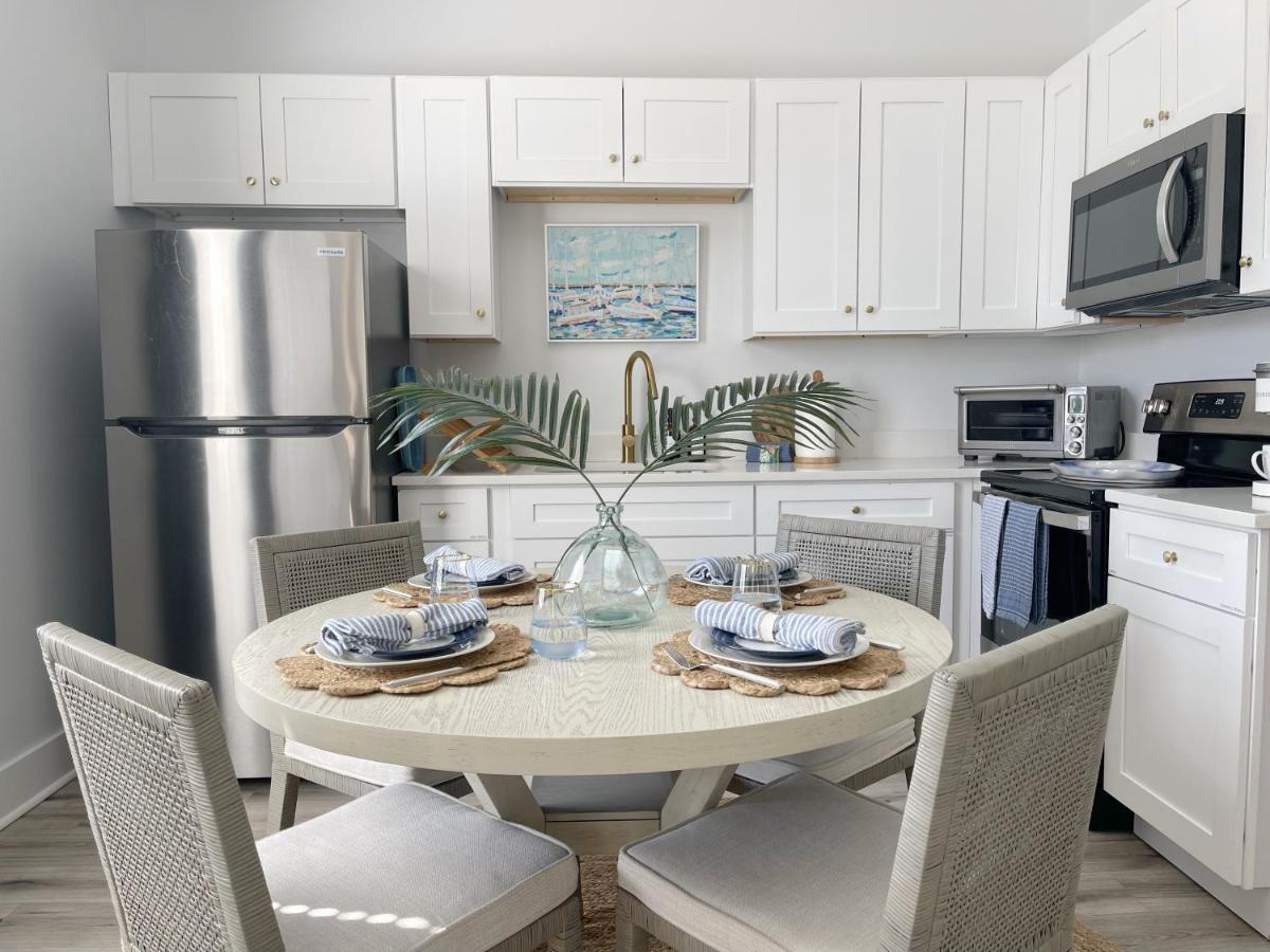 Apartment New! Stylish 1900s Renovated Duplex Building Near Forsyth & River St