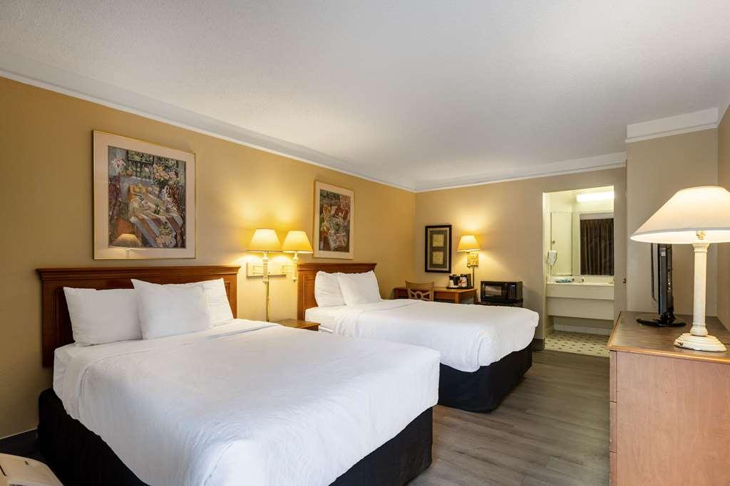 Hotel Econo Georgetown