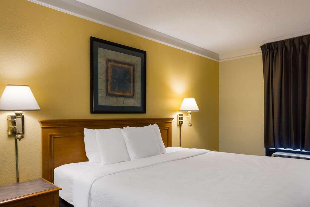 Econo Hotel Georgetown