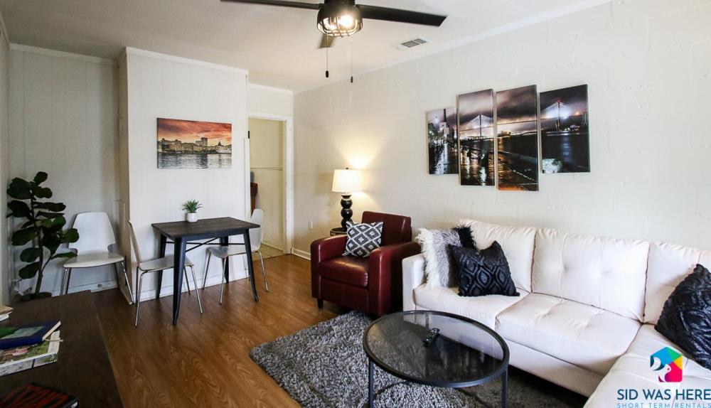 Apartment 2Br Affordable Walkable Duplex Near Forsyth Park Free Parking *