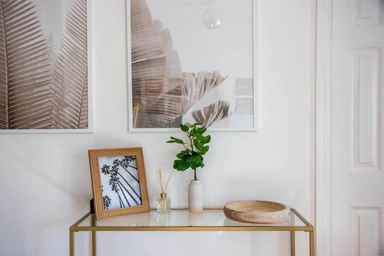 Nature House - Large, Stylish In Savannah