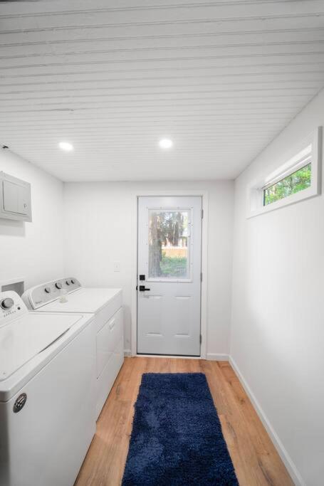 Holiday home Rare Hidden Gem - Minutes From Downtown & Forsyth! Savannah