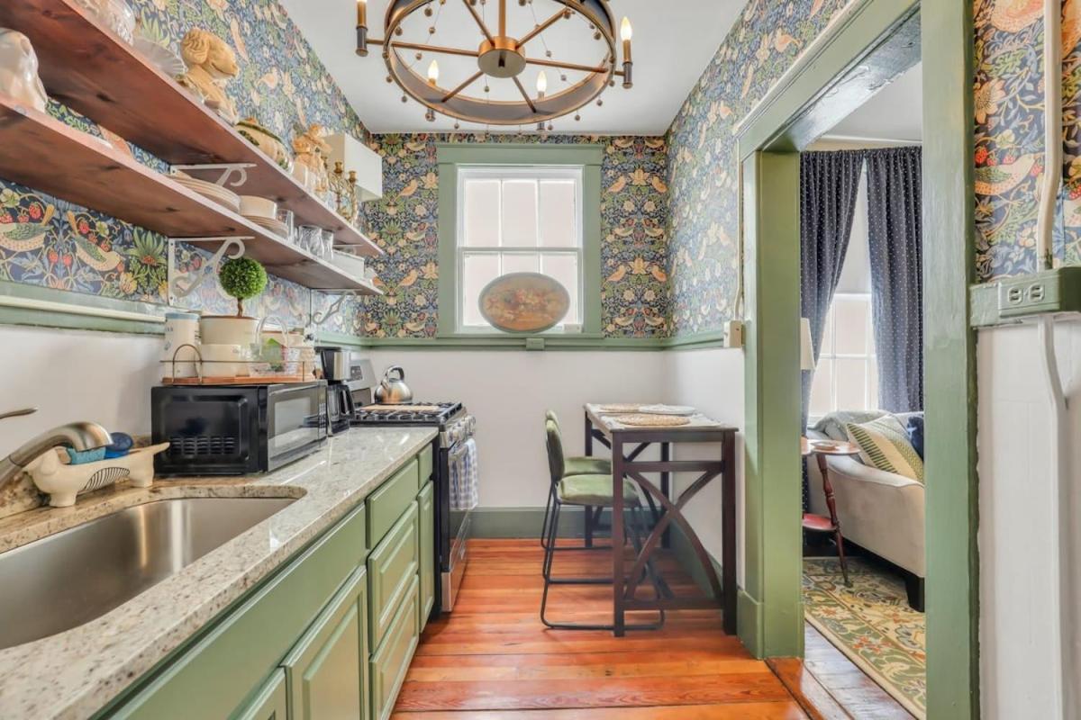 The Graham On Oglethorpe Square Holiday home *