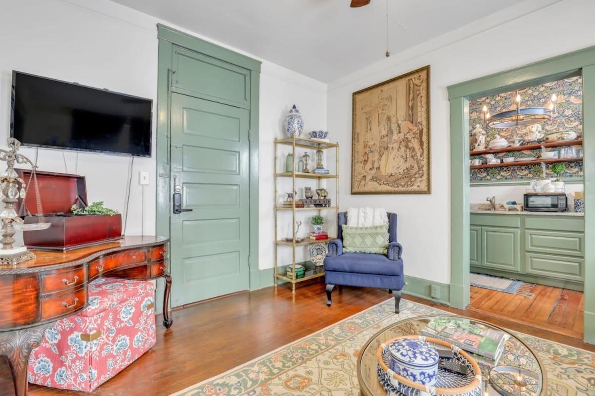 The Graham On Oglethorpe Square * Savannah