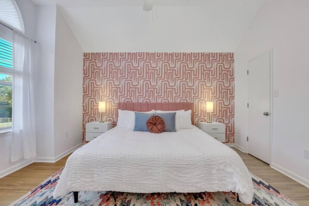 Apartment The Dream House: 3 Bed 3 Bath