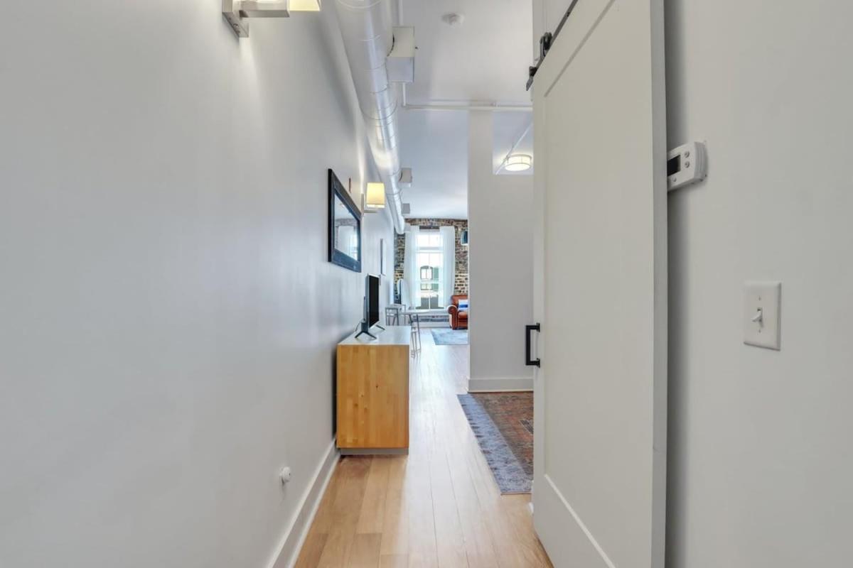 Apartment Lush Loft - Near Plant Riverside District Savannah