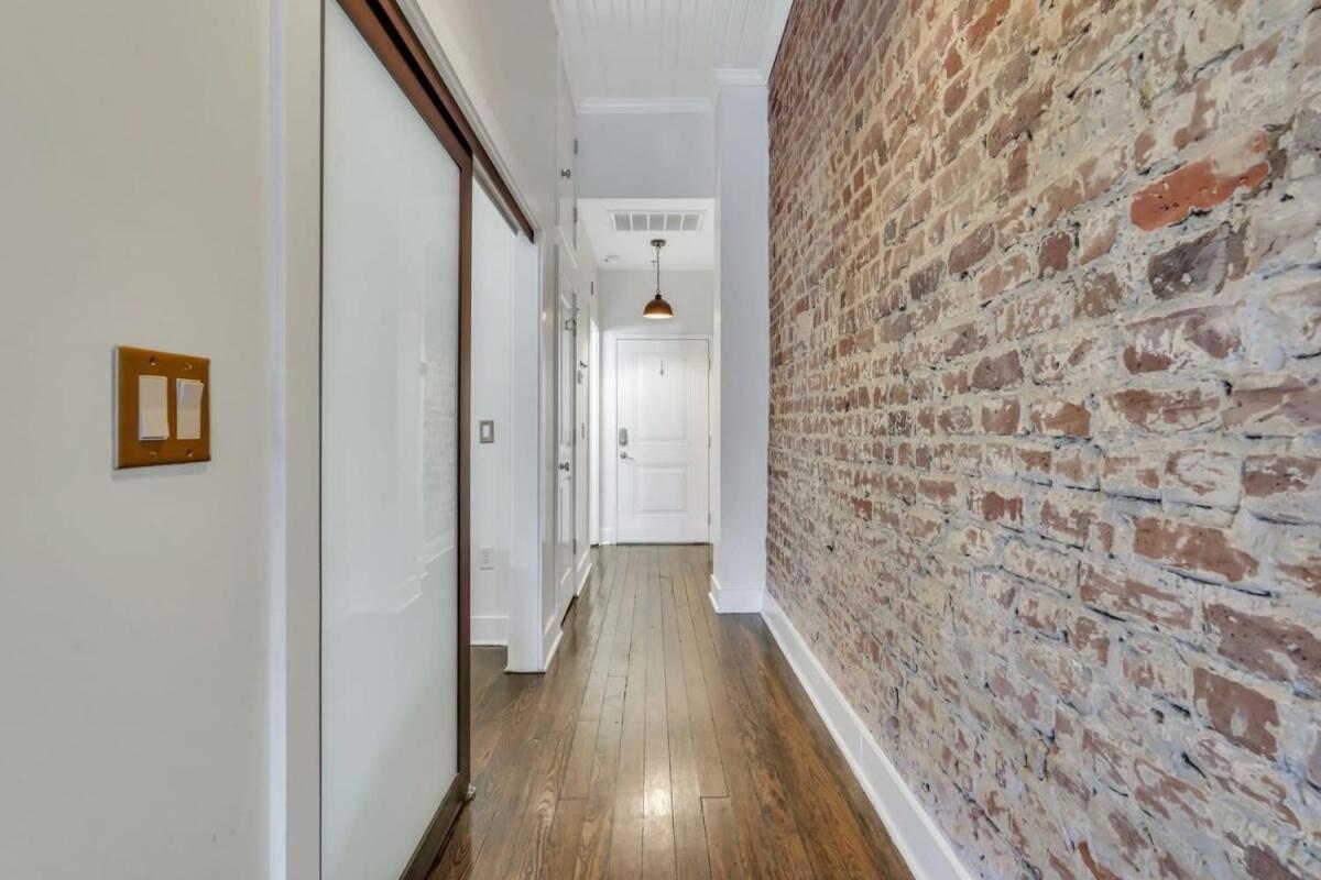 Broughton Bliss Loft- Market Plant Riverside Apartment *