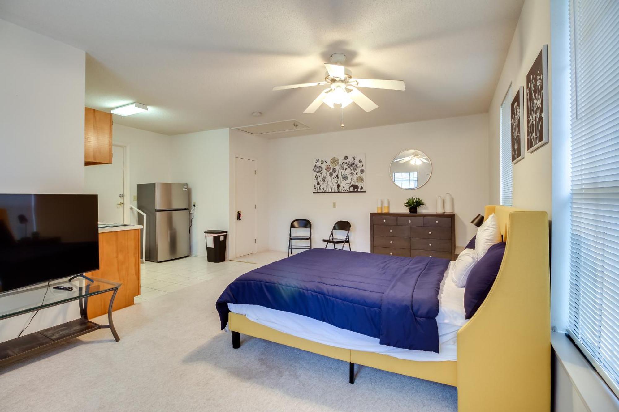 Apartment Cozy Studio About 10 Mi To Tybee Island!