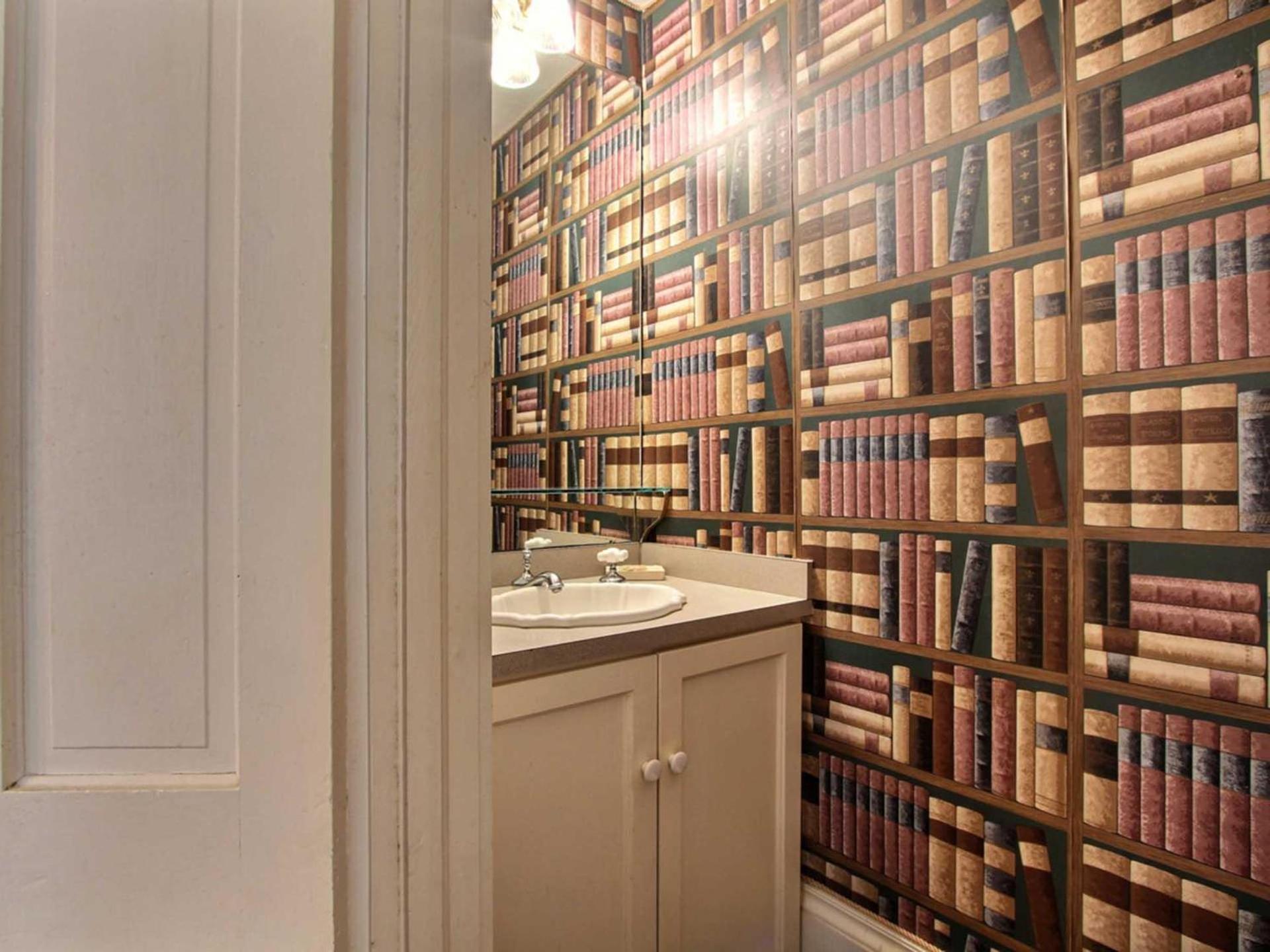 Washington Square Manor *