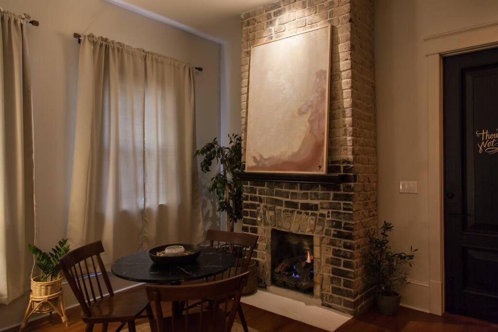 Holiday home Intimate Library - Minutes To Forsyth Park