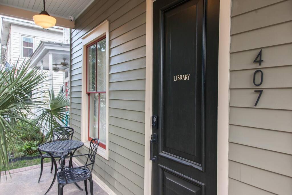 Holiday home Intimate Library - Minutes To Forsyth Park