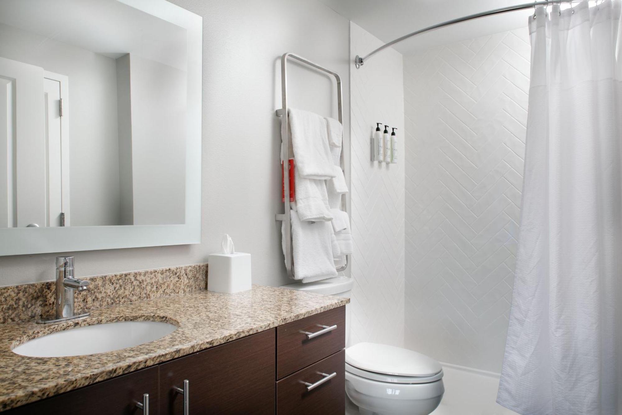 Hotel Towneplace By Marriott Airport 3*