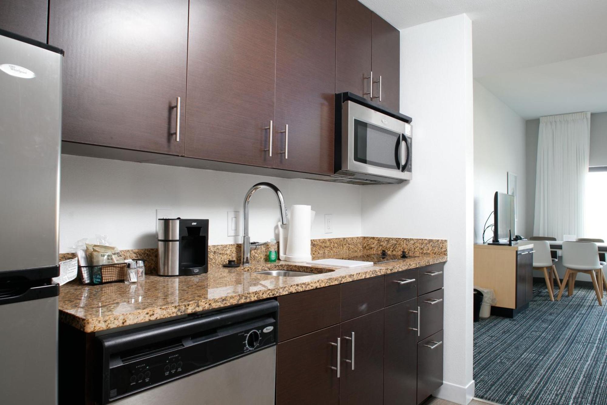 Towneplace By Marriott Airport Hotel 3*