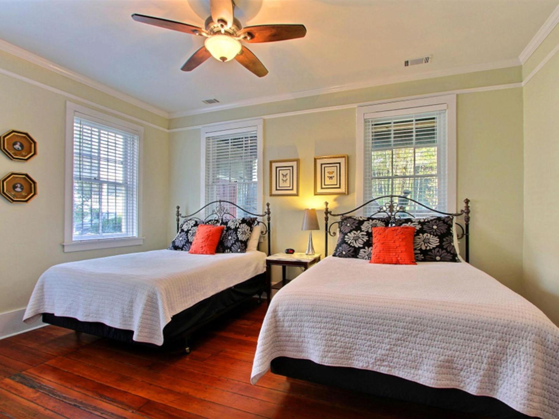Forsyth Park West Garden Level Holiday home *