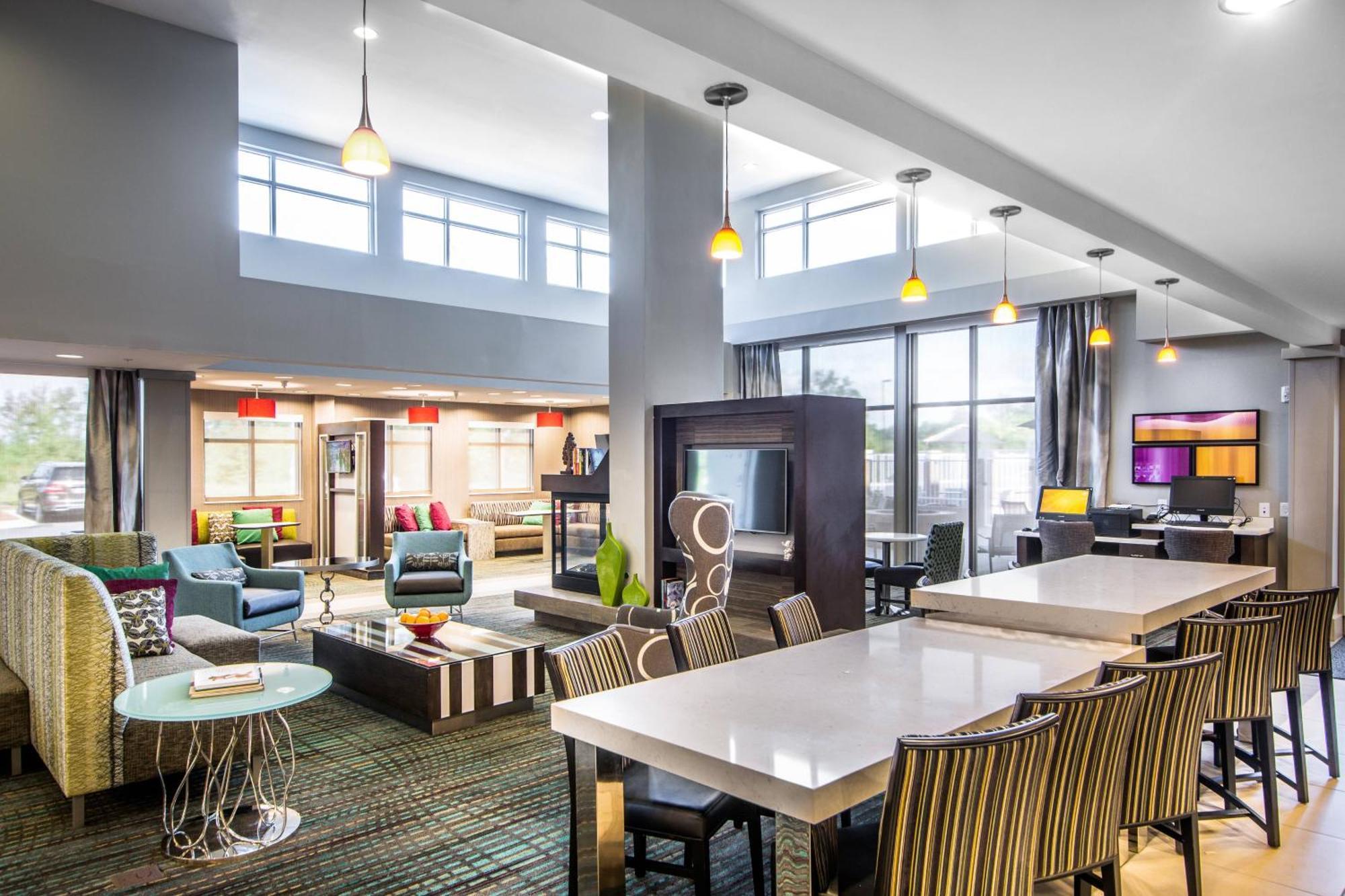 By Marriott Airport Savannah