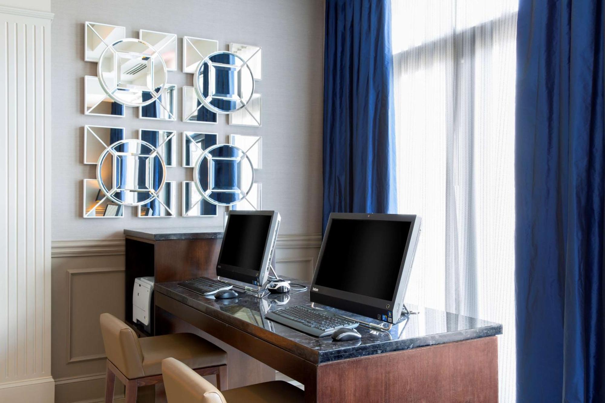 Doubletree By Hilton Historic 4*