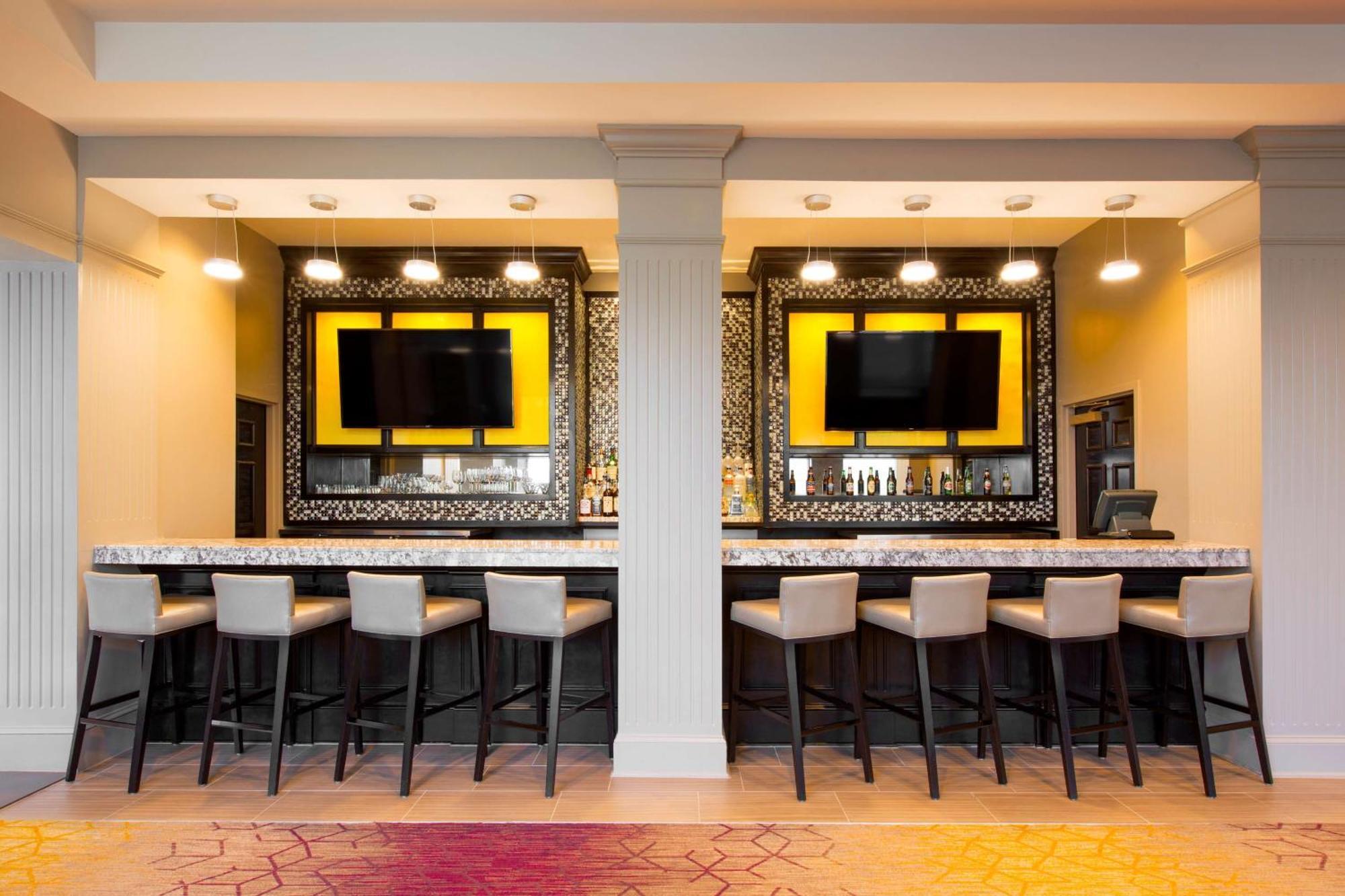 Doubletree By Hilton Historic 4* Savannah