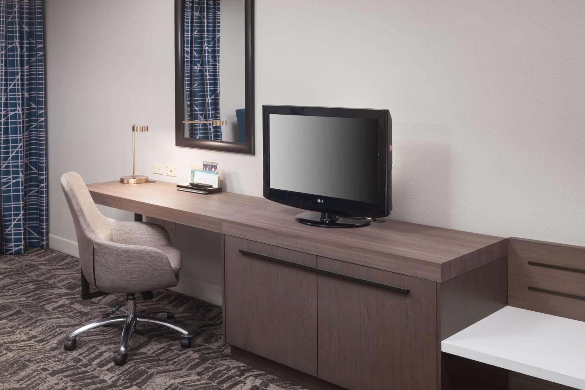 Hilton Garden Airport 3* Savannah
