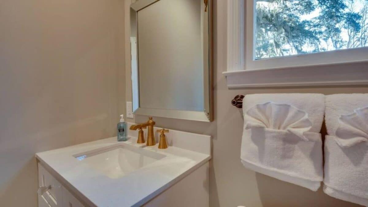 Holiday home With Gazebo-swanky Style Savannah