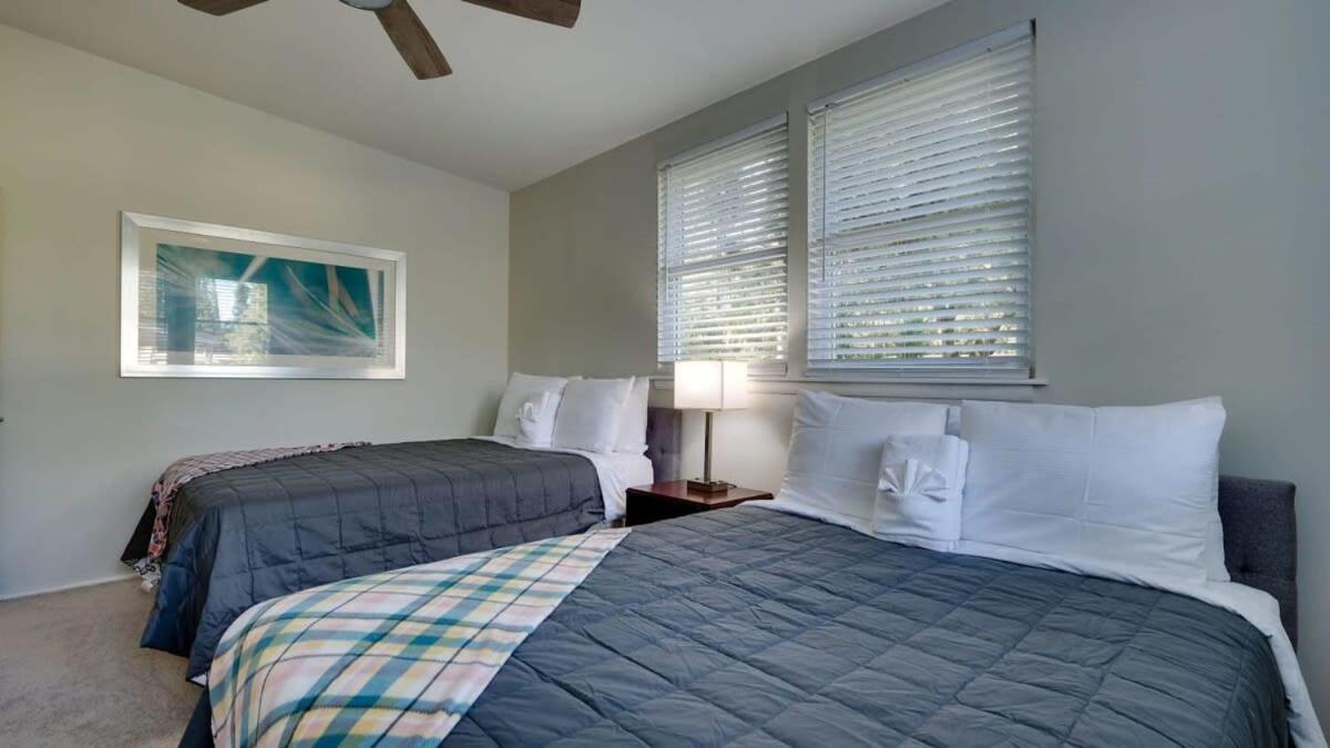 Holiday home Halcyon Hangout-mins To Downtown-ping Pong-pets