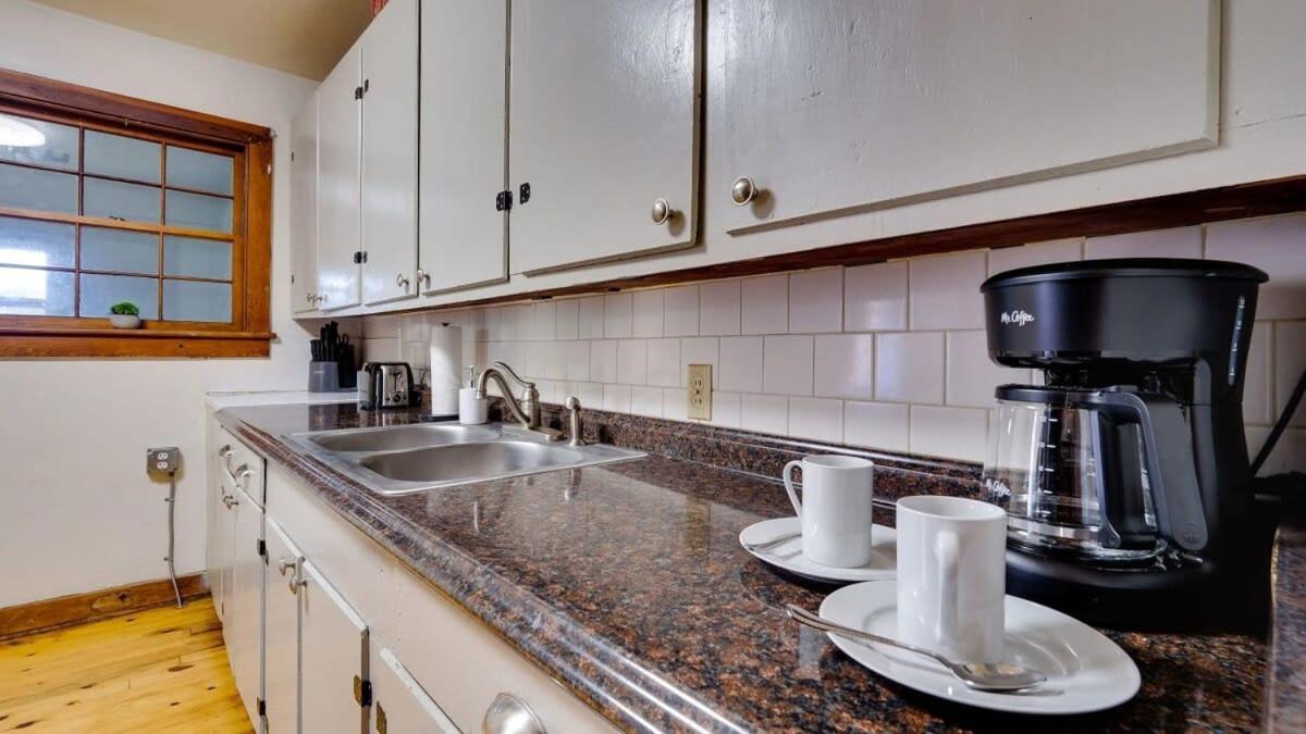 Holiday home Retro Rainbow At Herb River-highlighter Hideaway #5 *