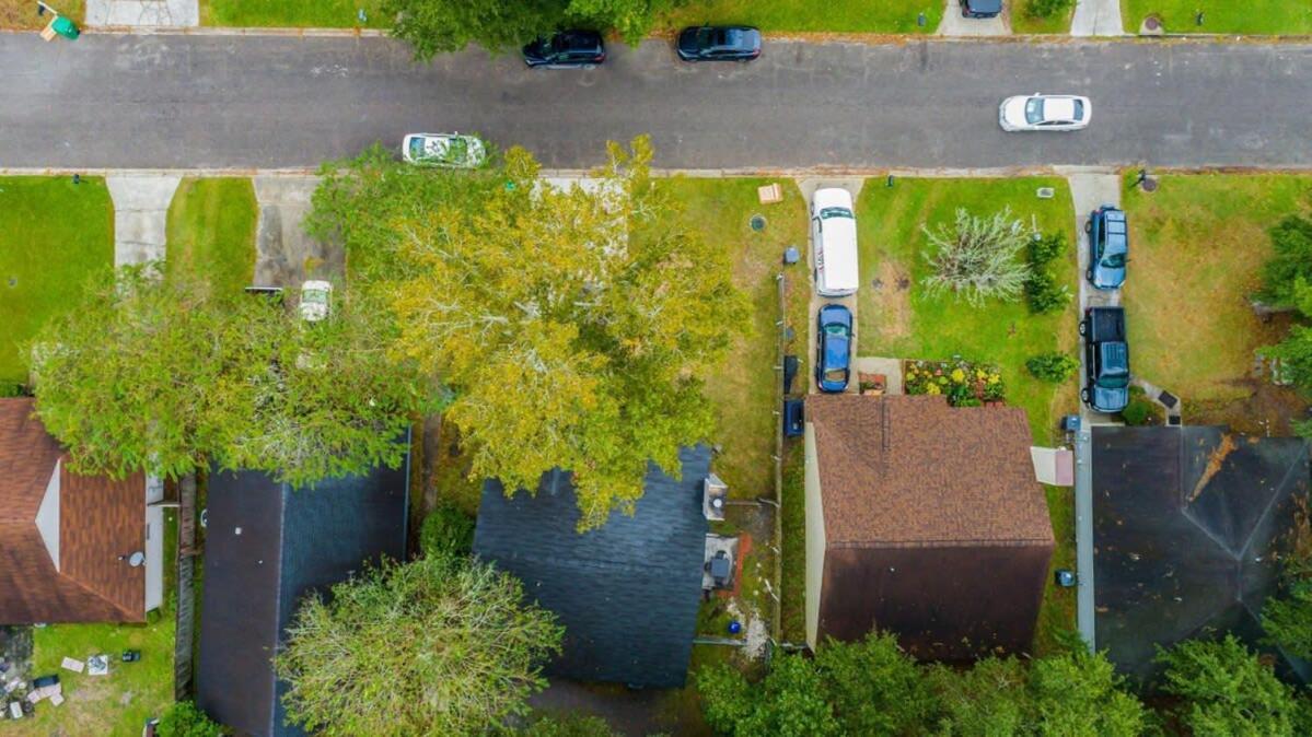Near Downtown Parks Dining Laid-back On Leghorn Holiday home *