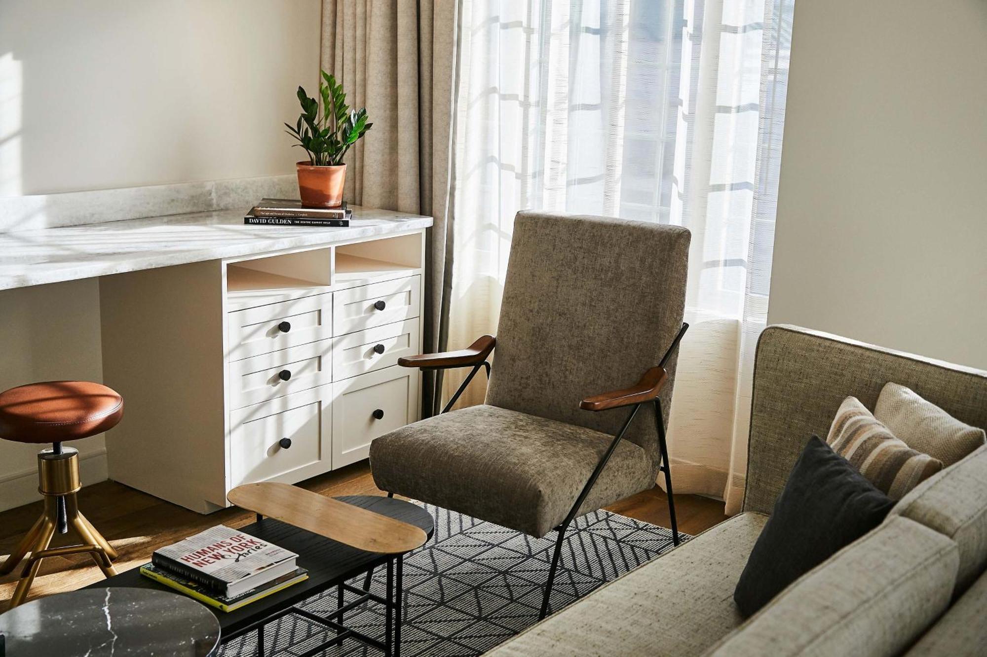 The Alida, Savannah, A Tribute Portfolio 5*