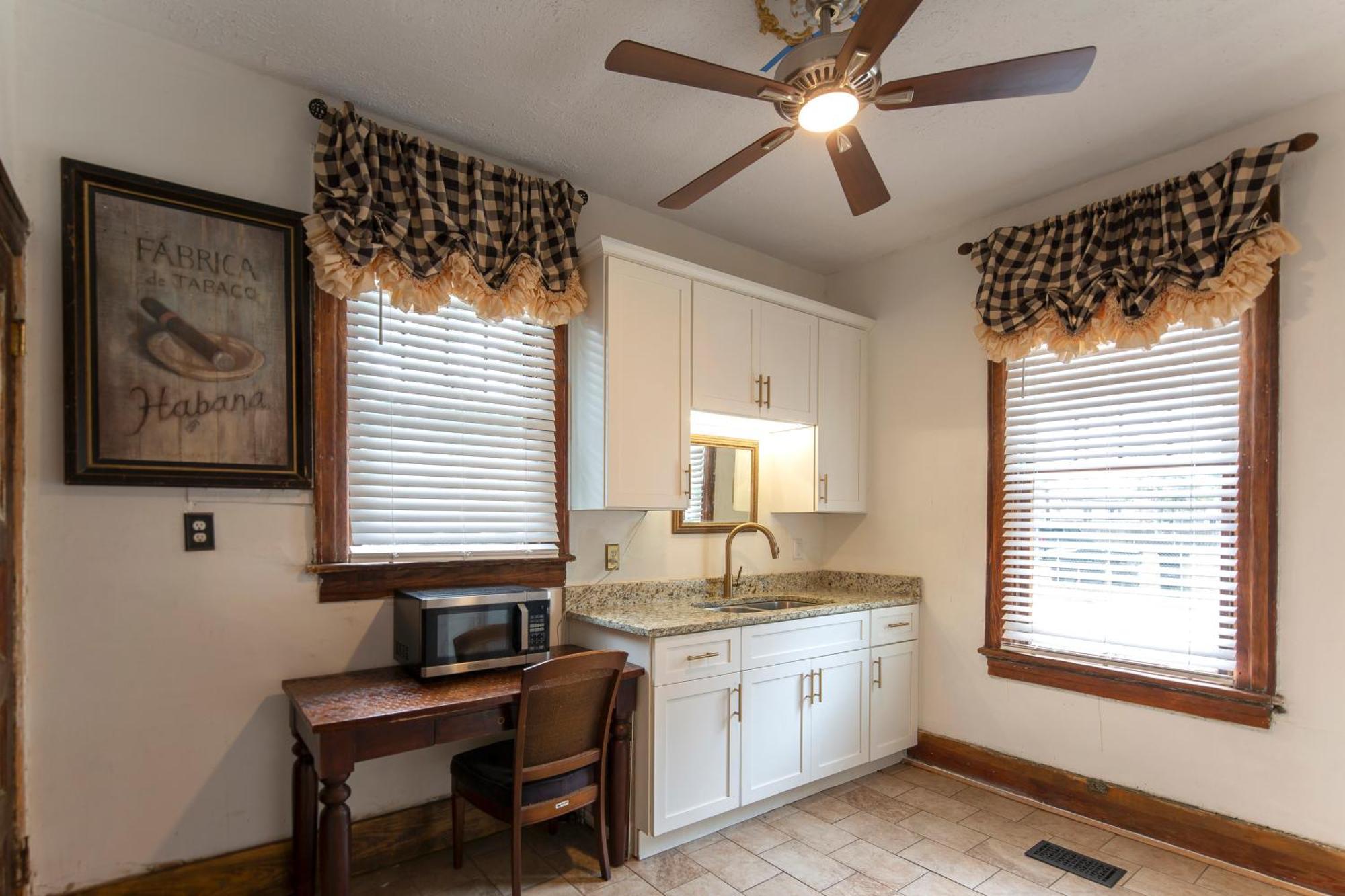 5 Bedroom Downtown Ga