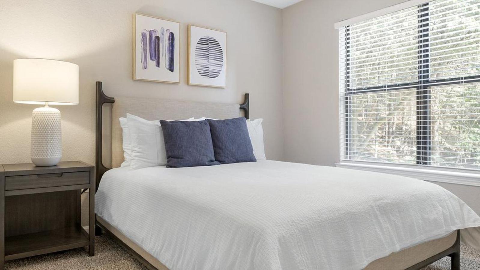Landing At Latitude At Godley Station - 1 Bedroom In Apartment
