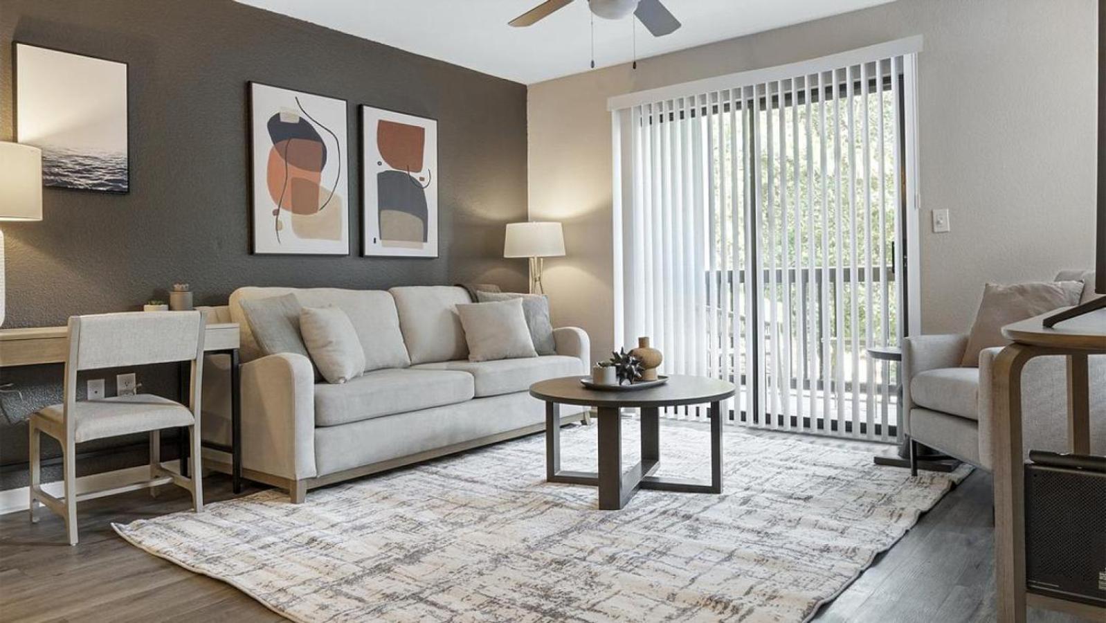 Apartment Landing At Latitude At Godley Station - 1 Bedroom In *