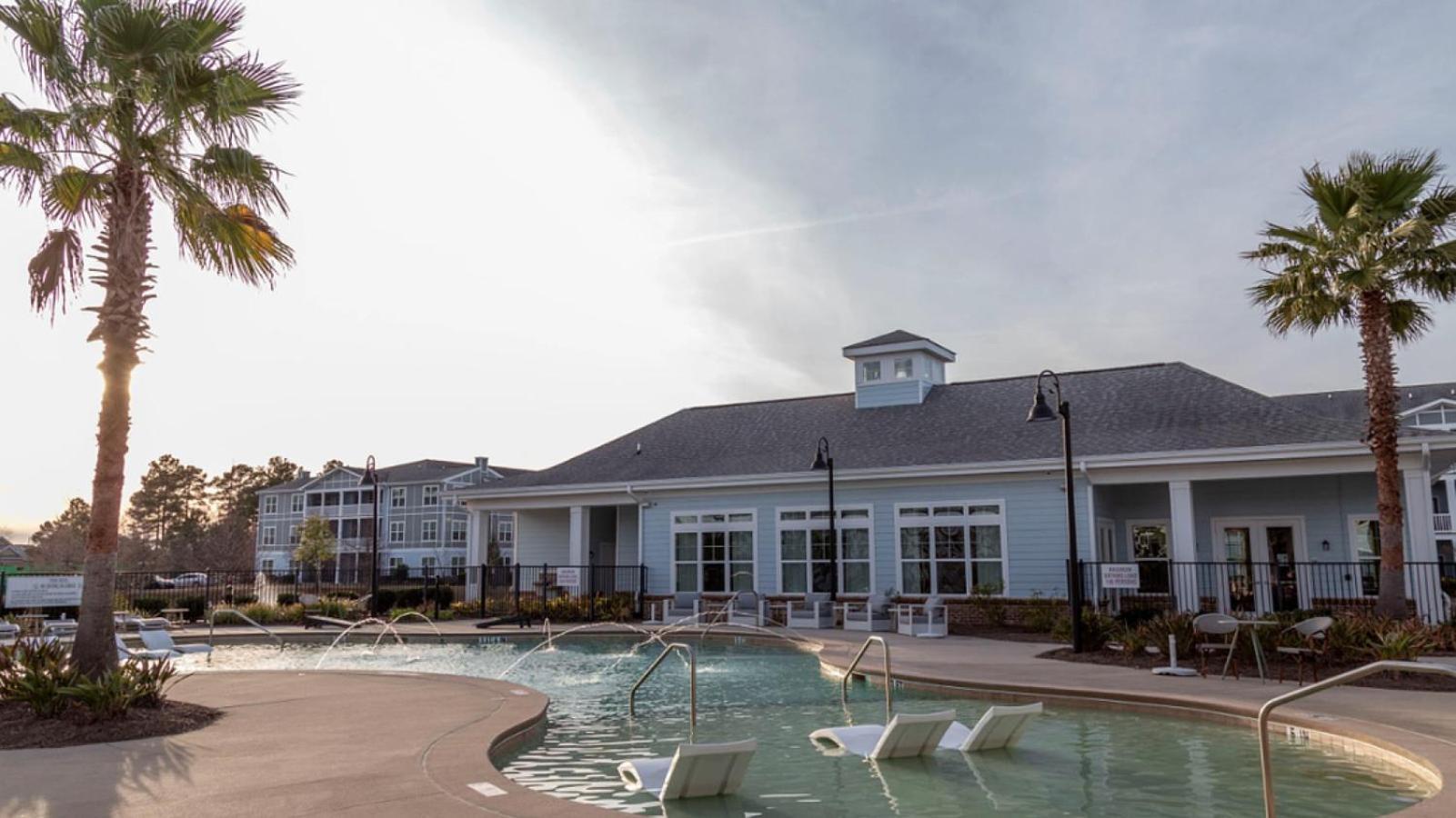 Landing At Latitude At Godley Station - 1 Bedroom In