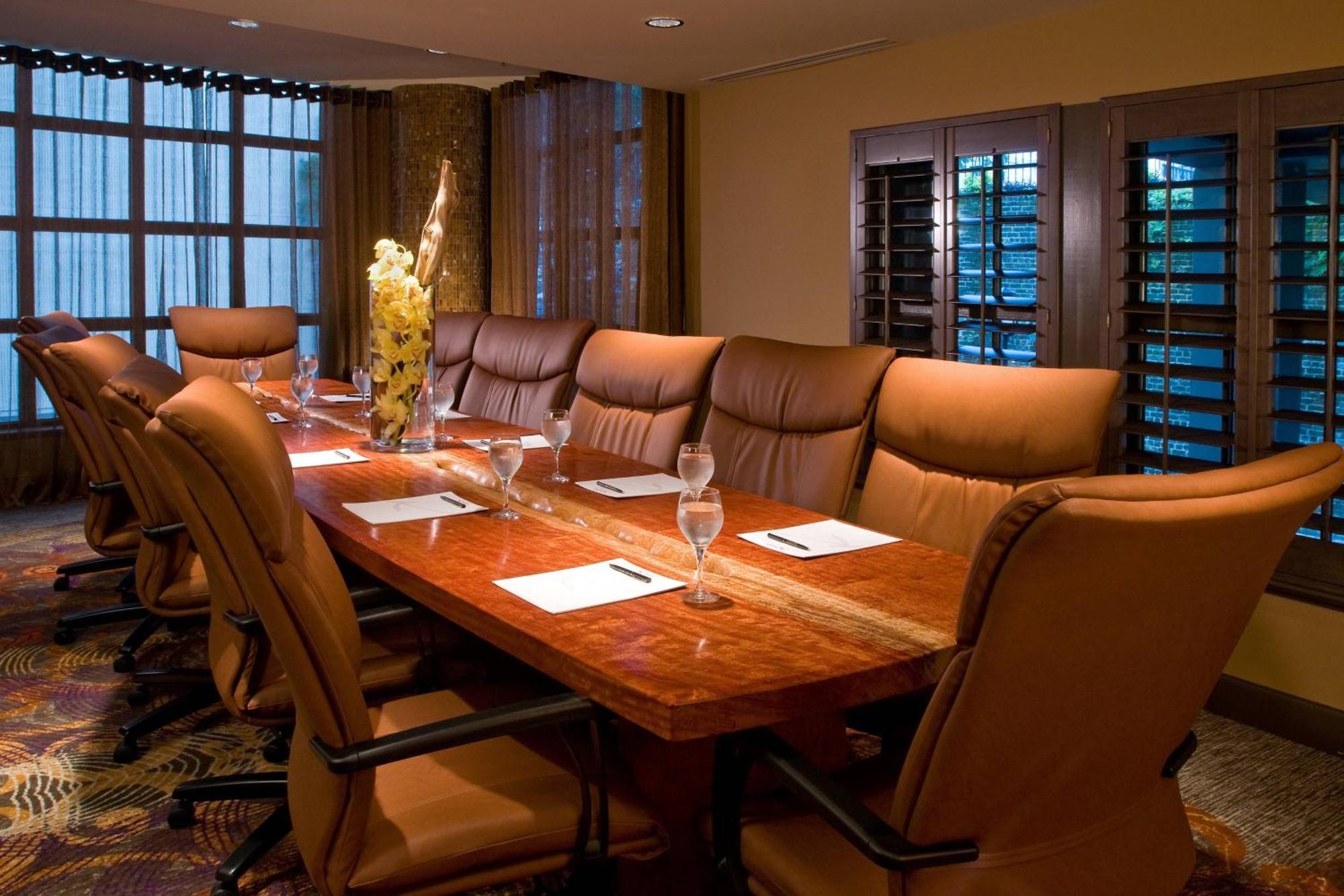Hotel The Bohemian Riverfront, Autograph Collection Savannah