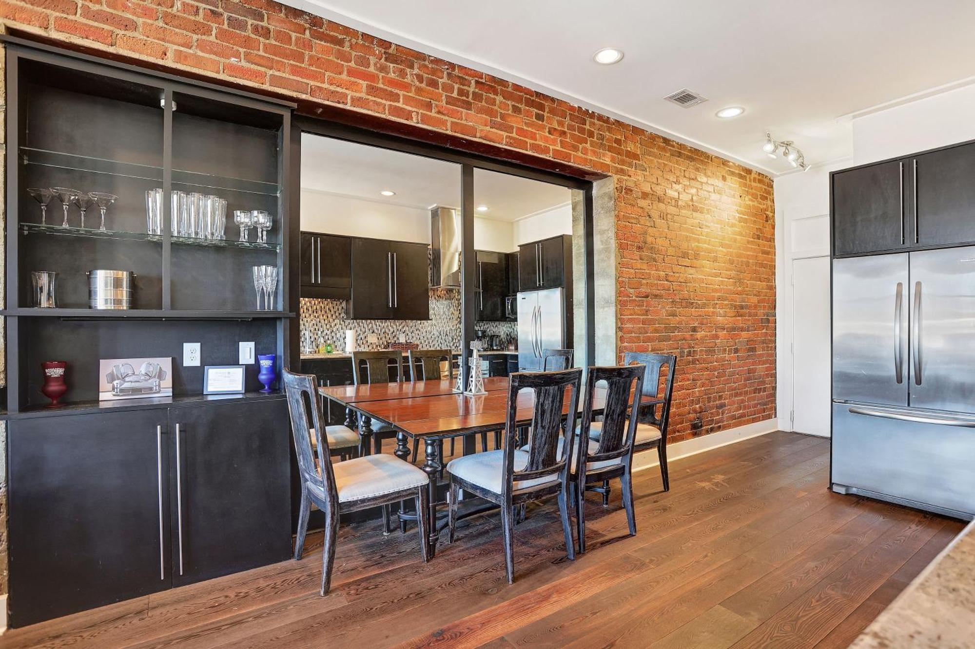 Apartment Corner View Broughton Penthouse With Free Reserved Parking *