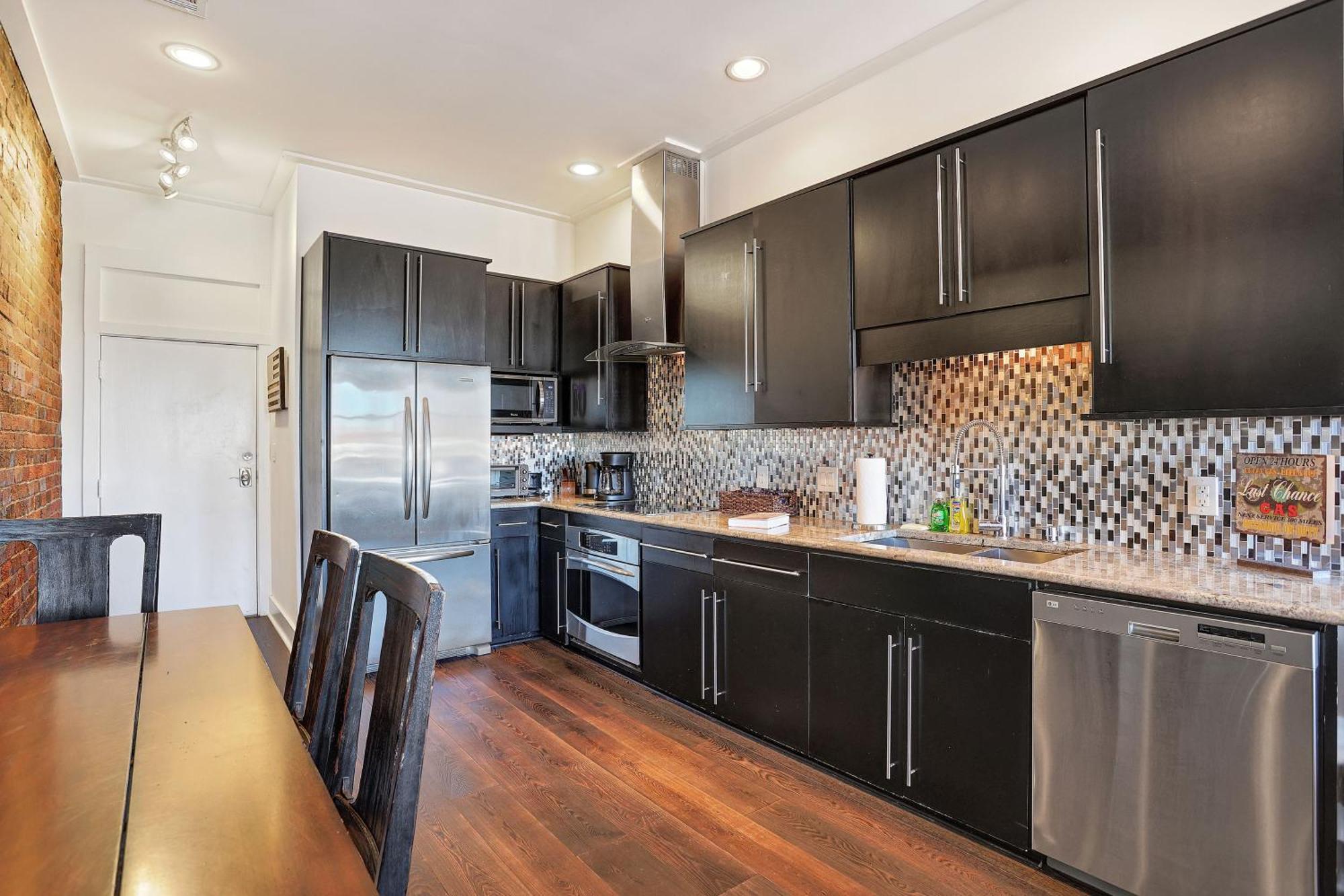 Corner View Broughton Penthouse With Free Reserved Parking