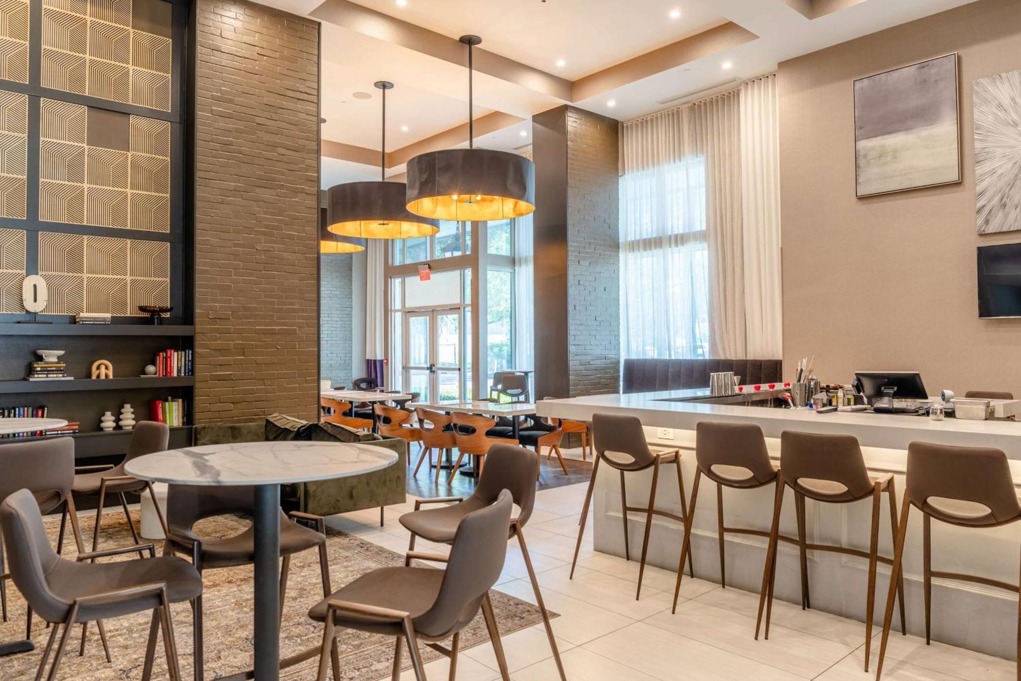 Tryp By Wyndham Hotel