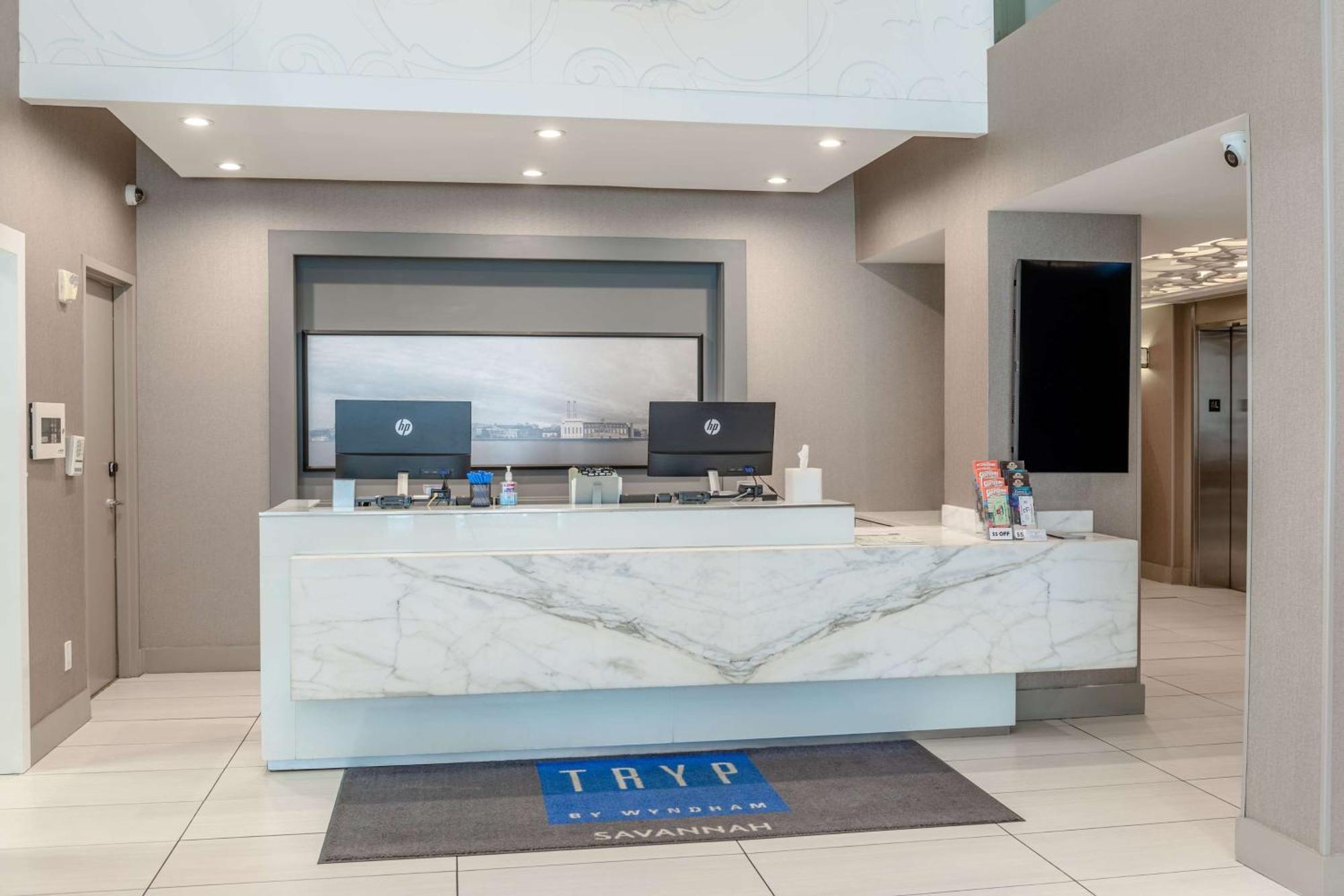 Tryp By Wyndham Hotel 4*