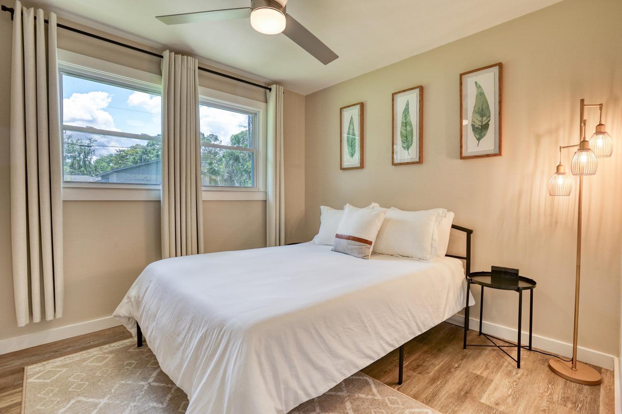 Holiday home The Mariners Rest, Near Downtown, Coastal Charm *