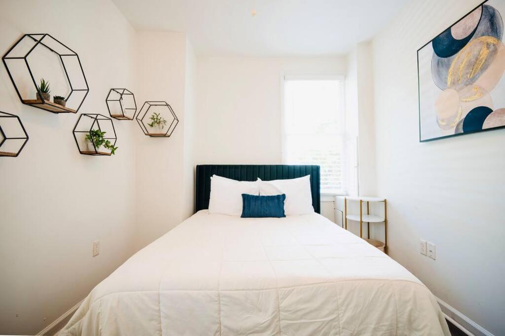 2br Chic Duplex - Firepit - Perfect For Travel Apartment *