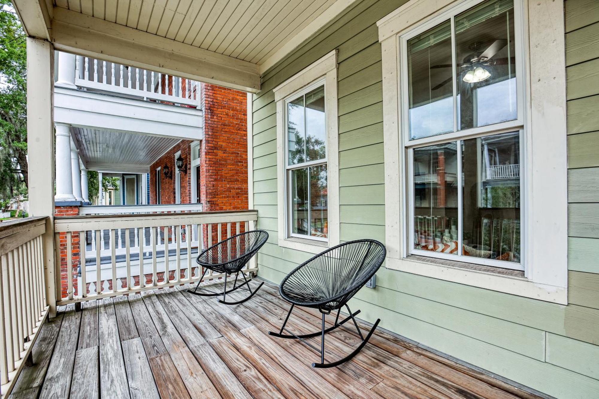 Apartment 14 Ppl, Spacious Backyard, Hammock, Fitness Equipment, Near Down Town