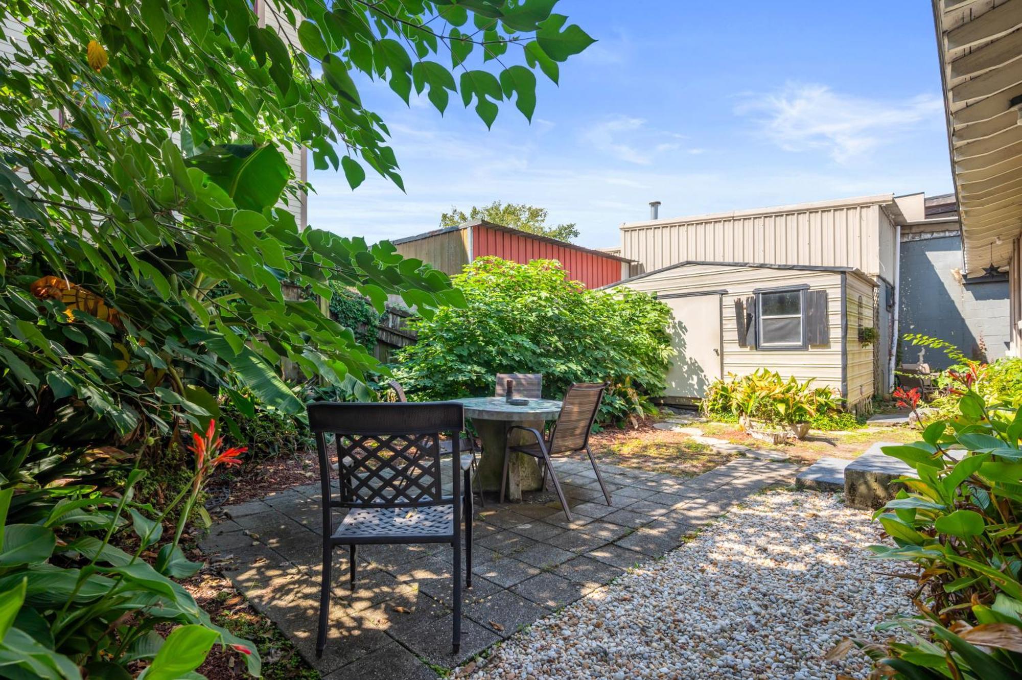 2Br Affordable Walkable Duplex Near Forsyth Park Free Parking